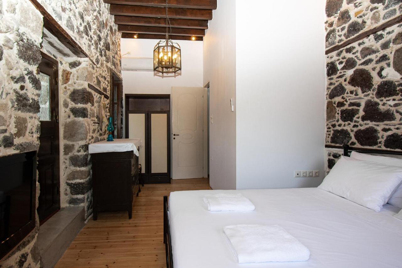 Апартаменти Plousiadi΄S Stone House Paloi Екстер'єр фото